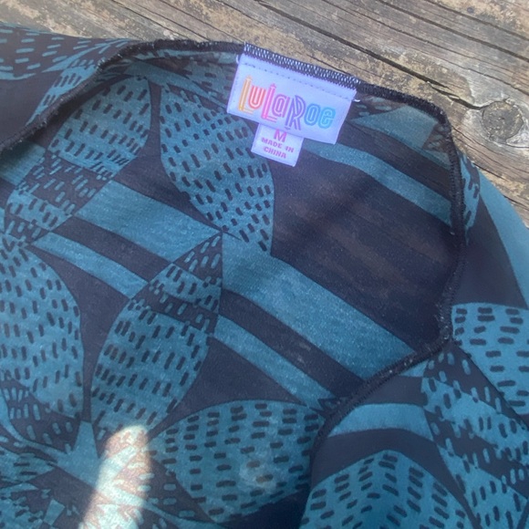 Lularoe Shirley Kimono cover up green black semi-sheer tropical floral sz Medium - Picture 4 of 10